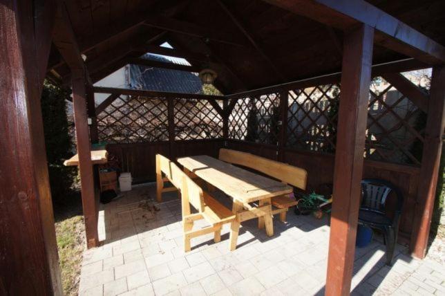 Domek Nad Kanalem Luczanskim Gizycko Exterior photo